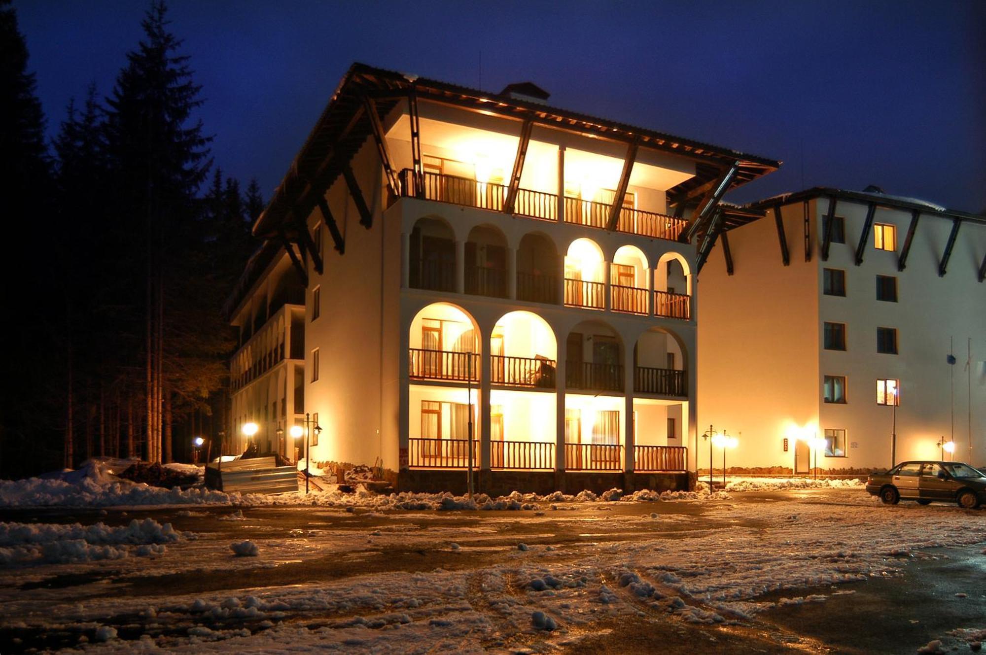 Monastery 2 Aparthotel Pamporovo Extérieur photo